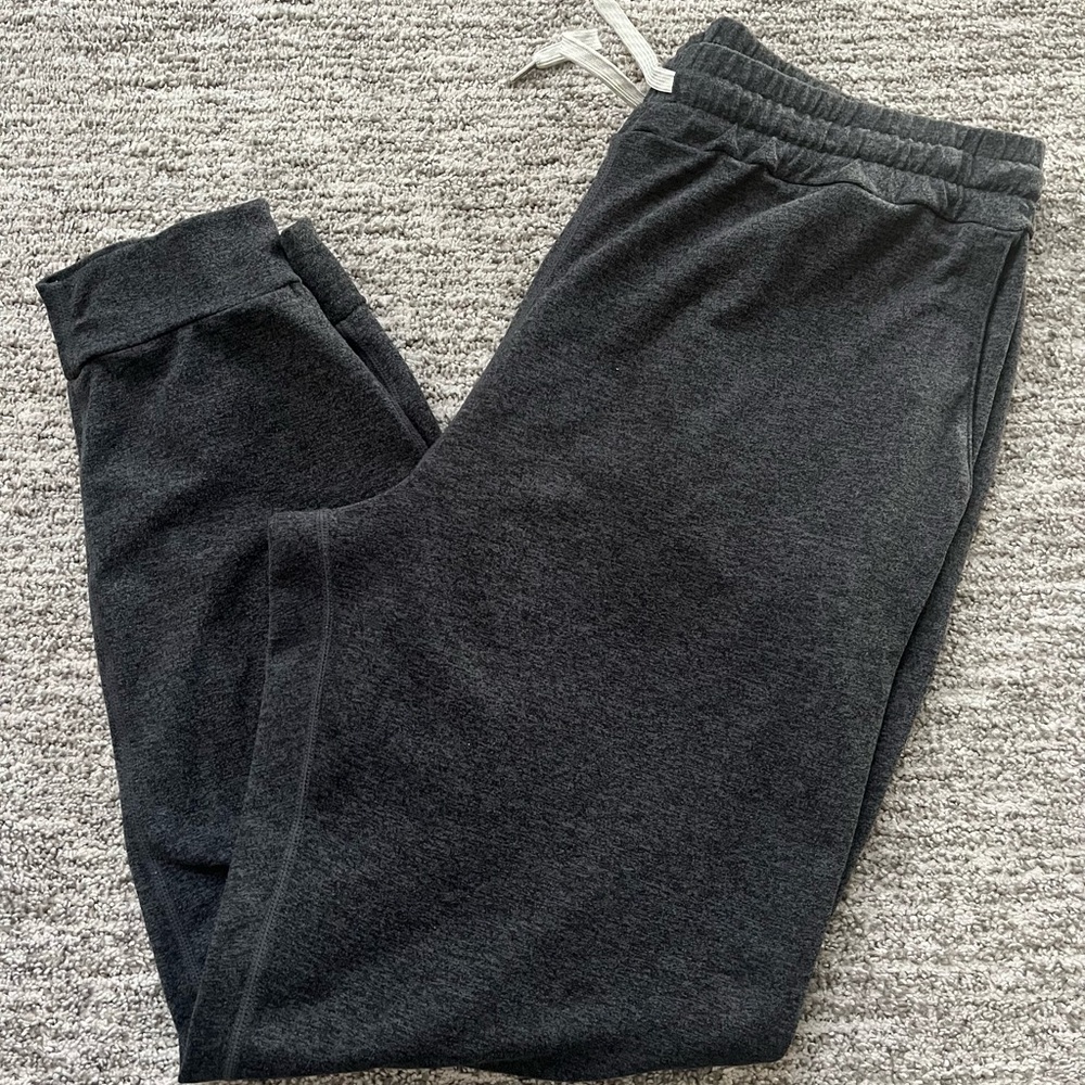 Vuori Performance Jogger